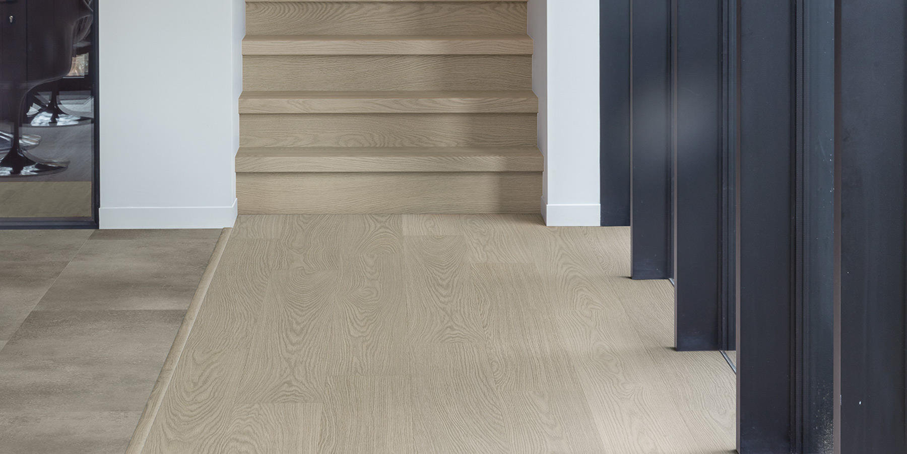 Alpha Vinyl Small Planks sulle scale